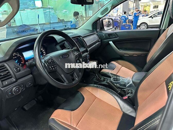 Ford Ranger XLS 4x2 AT 2022, bảo hành 2026 vay 75%