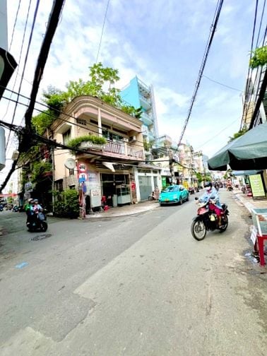 Nhà 4 tầng Nguyễn Đình Chiểu, P4, Phú Nhuận