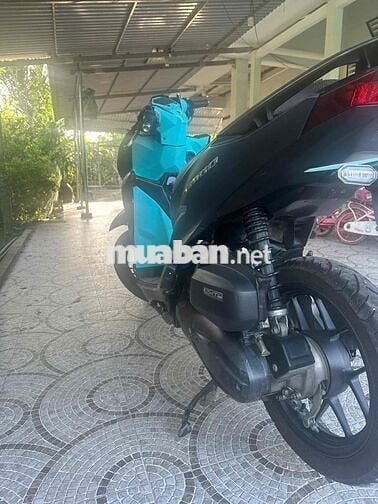 cần bán xe honda vario 125.