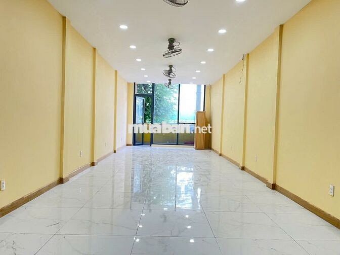 Siêu Phẩm - MT Sư Vạn Hạnh , Q10 - 4,8x20 - 4 Tầng Suốt - Giá 60 Triệu