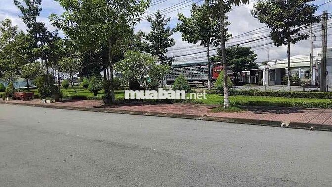 GIÁ RẺ CẦN BÁN GẤP NGAY KHU HÀNH CHÍNH TỈNH