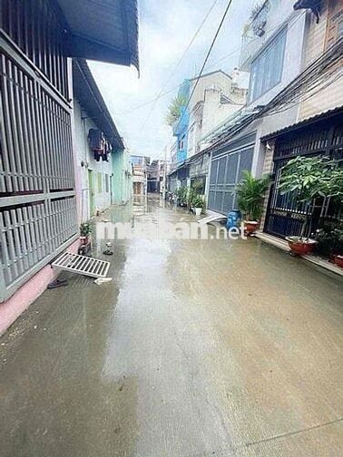 nhà cấp 4 gác lửng, đường nhựa 6m thông, Tân Đông Hiệp