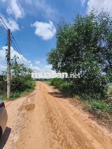 Đất ngay ngã tư Sư 5 diện tích 4200m có 1200m2 đất ở sát Quốc lộ 22B