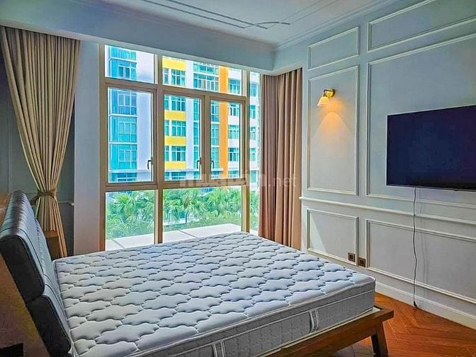 Bán Căn hộ tại The Vista An Phú tầng trung gồm 2 phòng ngủ 135m2