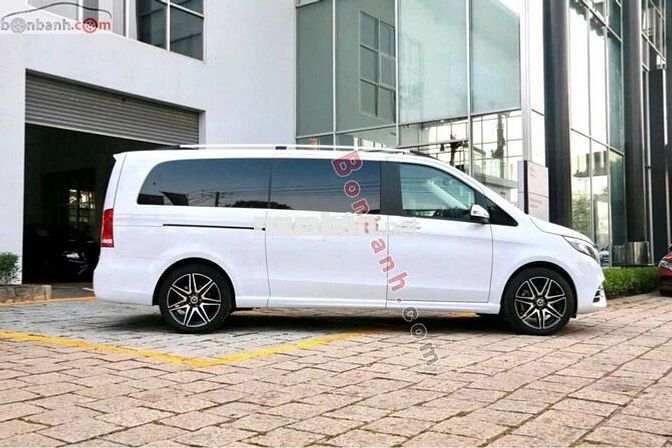Mercedes Benz V250 AMG 2024 - 3 Tỷ 299 Triệu