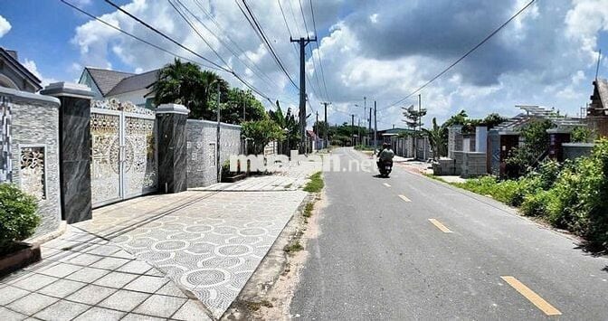 BÁN GẤP LÔ ĐẤT HƯỚNG BIỂN PHƯỚC HẢI, NGAY KHU BIỆT THỰ