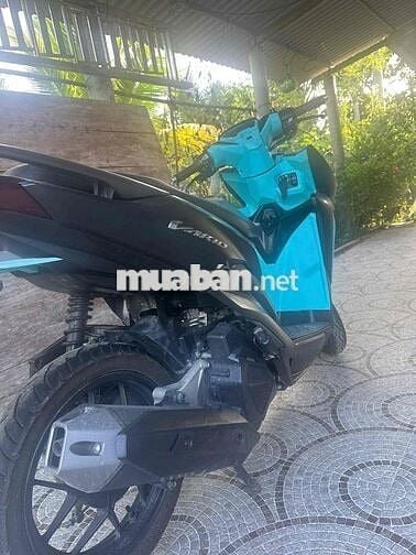 cần bán xe honda vario 125.