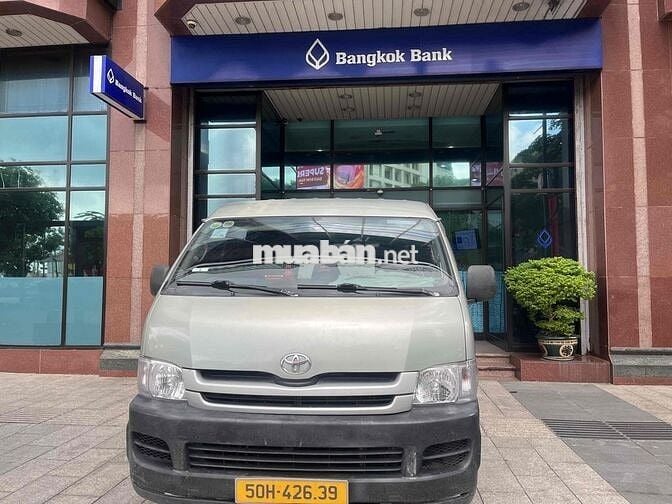 Toyota Hiace 2010 Commuter 2.7 - 200000 km