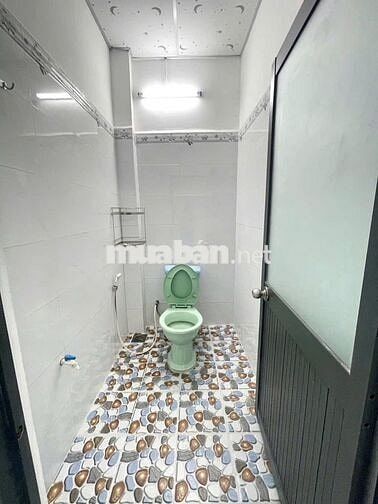 Kẹt tiền xoay bán nhà ở Tân Xuân, Hóc Môn giá 900tr.SHR (5x25)