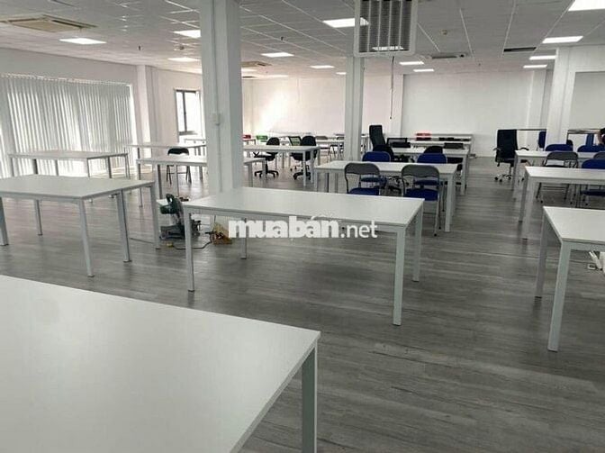 Cho thuê văn phòng giá rẻ Quận Tân Bình, Núi Thành 240m² full nội thất