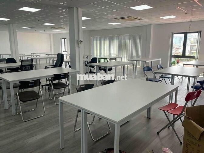 Cho thuê văn phòng giá rẻ Quận Tân Bình, Núi Thành 240m² full nội thất