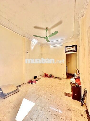 Bán nhà Phúc Tân , dân xây 3 tầng, 26m2, 4. 5 tỷ