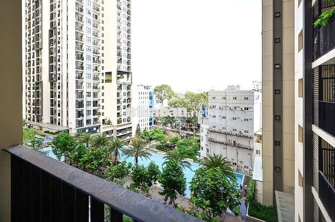 Gia đình cần bán căn hộ Hà Đô 1 phòng ngù 61m2 tại CC Hà Đô Centrosa