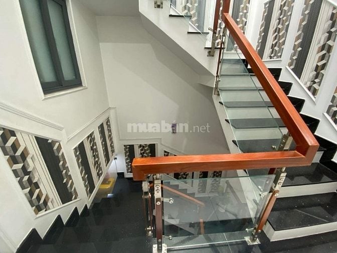 🏡 BÁN NHÀ ĐẸP 3 TẦNG – LÊ THỊ HOA, TP. THỦ ĐỨC – GIÁ 9 TỶ 