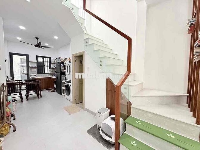 HIẾM – MẶT TIỀN NGUYỄN LÂM – NGAY PHAN ĐĂNG LƯU – 2 MẶT HẺM