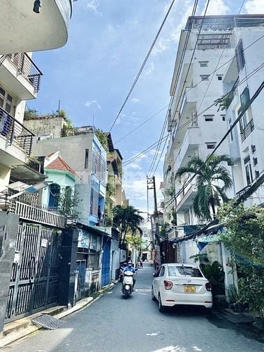Nhà 5 Tầng Lê Văn Sỹ Phú Nhuận 55m2 Khu Vip Sát Mặt Tiền Chỉ Nhỉnh 8Ty
