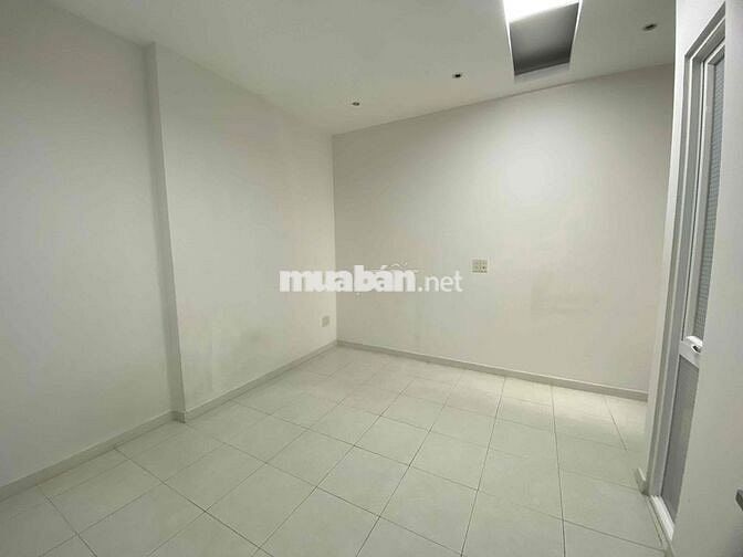 Nguyên tầng 2 phòng ngủ gần sân bay Tân Sơn Nhất