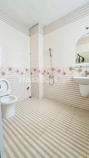 HIẾM, Lâm Văn Bền, 04 Tầng, DT 6x11m