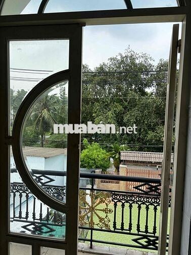 Phòng đẹp có ban công 1tr5 bao điện nước