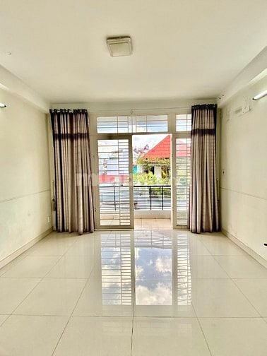 Nhà dtích đất 32m2 đúc thật 5 tầng 4pn hẻm Lê Trung Đình, Q. Tân Phú