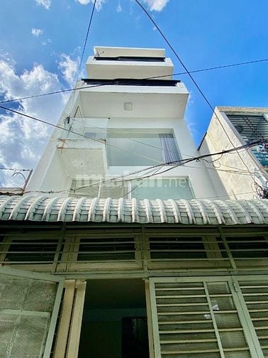 Nhà dtích đất 32m2 đúc thật 5 tầng 4pn hẻm Lê Trung Đình, Q. Tân Phú