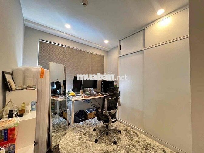 Bán căn 2PN.2WC tầng trung view hồ bơi như hình-GM3 Golden Mansion