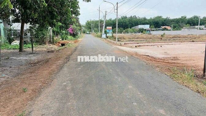 BÁN ĐẤT HẮC DỊCH, KHU PHỐ 4 GIÁ CỰC RẺ ,