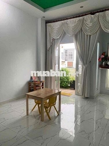 Cho Thuê Nhà Nguyên Căn Ngay ĐH Công Thương. DT : 4x24m, Đúc 2Tấm, 4pn