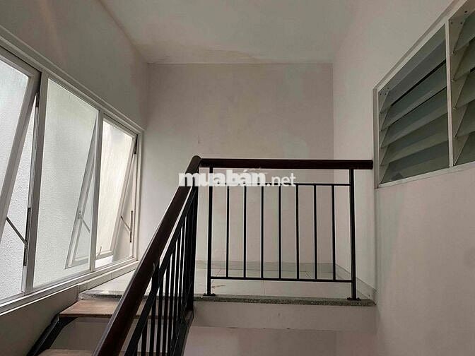 Nguyên tầng 2 phòng ngủ gần sân bay Tân Sơn Nhất