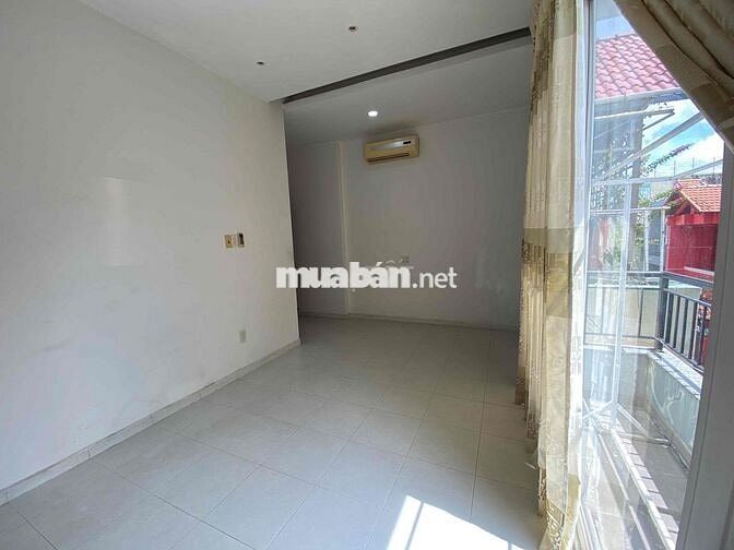 Nguyên tầng 2 phòng ngủ gần sân bay Tân Sơn Nhất