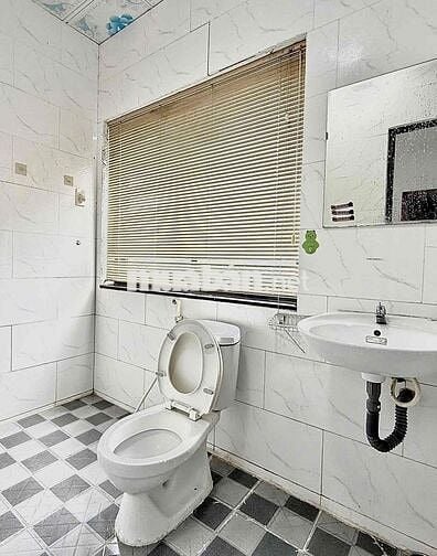 Cho thuê phòng rộng 40m2 gần Vạn Phúc City,Phạm Văn Đồng full nội thât