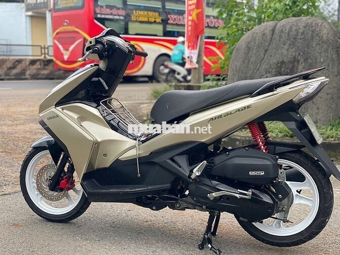 AB 125 xe đẹp lướt mới keng xe keng không vết xước