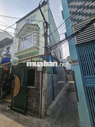 Nhà hẻm 3 mặt thoáng 180m2,  Tiện di chuyển Q.1-2-4