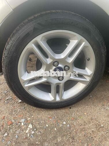 Ford Fiesta 2011 1.6 AT Hatchback - 134000 km