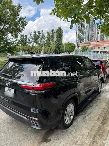 Innova Cross V 2025 - 4500 km