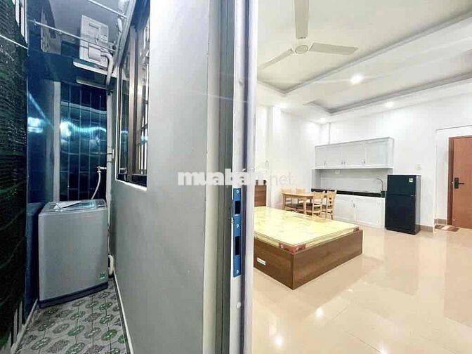 CĂN HỘ QUẬN 1, BAN CÔNG, FULL NỘI THẤT, BẾN THÀNH, CÔ GIANG, BITEXCO