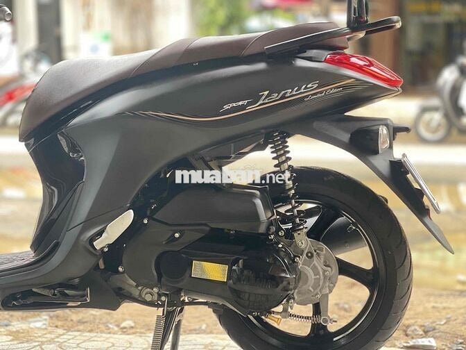 cần bán janus 2023