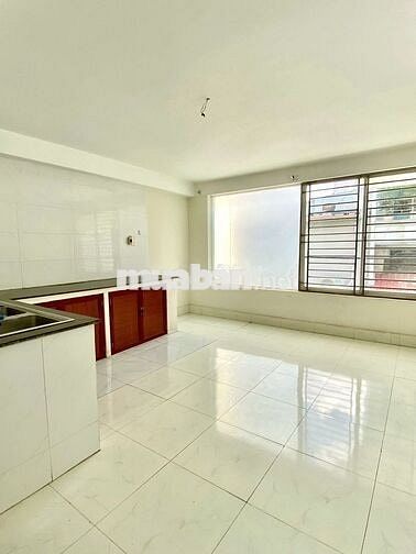 Nhà dtích đất 32m2 đúc thật 5 tầng 4pn hẻm Lê Trung Đình, Q. Tân Phú
