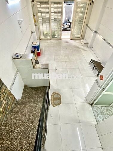 Nhà dtích đất 32m2 đúc thật 5 tầng 4pn hẻm Lê Trung Đình, Q. Tân Phú