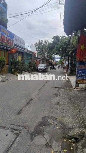 Nhà 1 trệt . 2 lầu . 4PN . 3VS