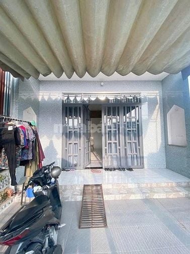 Xoay vốn bán gấp nhà ở Thới Tam Thôn - Hóc Môn . DT 97m2, giá 850triệu