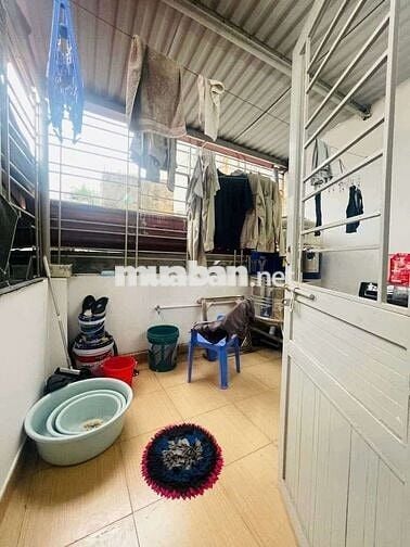 Nhà 1 trệt 1 lầu 2pn, 2wc, 1 tỷ 350
