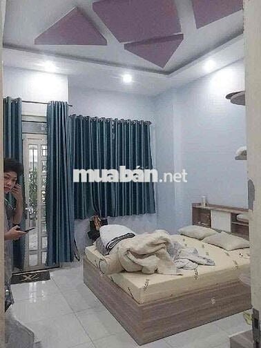 Nhà 1 trệt . 2 lầu . 4PN . 3VS