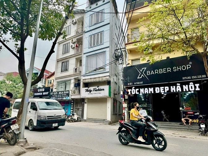 Trâu Quỳ 6 tầng thang máy, Dòng tiền 130tr/th, DT 220m2 mt 9m 2x tỷ