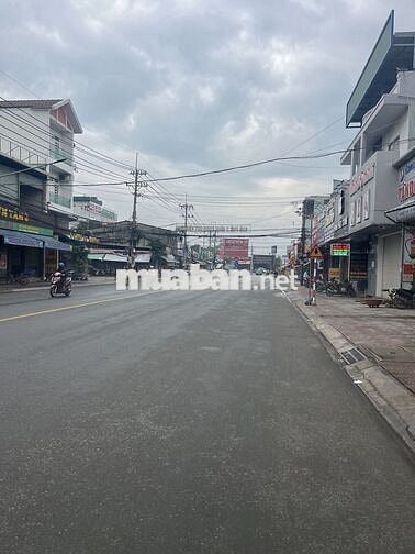 KHO XƯỞNG 600M2 GẦN TRUNG TÂM Y TẾ DĨ AN CHO THUÊ