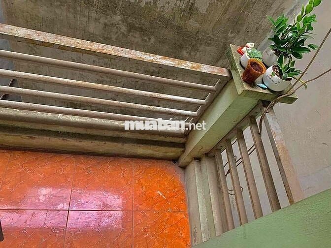 Cho thuê phòng 25m2 trong nhà nguyên căn