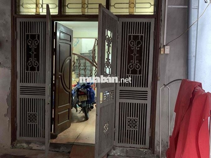 Cho thuê phòng 25m2 trong nhà nguyên căn