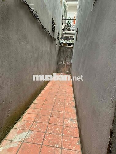 Cho thuê phòng 25m2 trong nhà nguyên căn