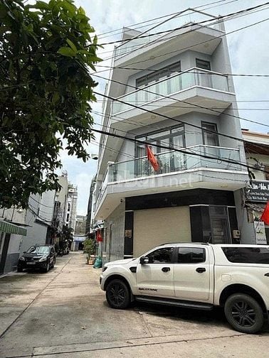 BÁN NHÀ LÊ VĂN HIẾN, LÔ GÓC Ô TÔ VÀO NHÀ, 50M×4T, MT 6M, 12.5 TỶ