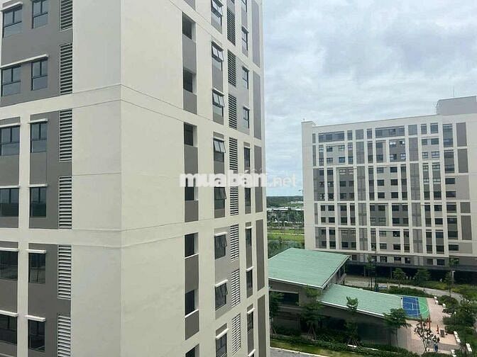 Căn hộ 63m2 2pn 2vs có ban công, yên tĩnh, tiện ích xung quanh